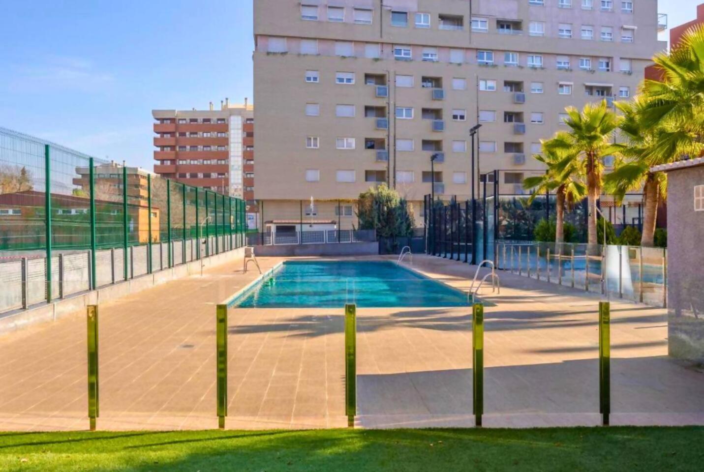 Home4U Apartamento Con Cochera Granada Exterior photo
